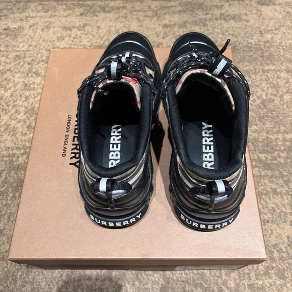 Burberry Arthur Archive Sneakers – Beige/Black – Men’s Size 11 (EU 44) - Picture 5 of 10